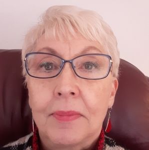 Meet your Posher, Carolyn c